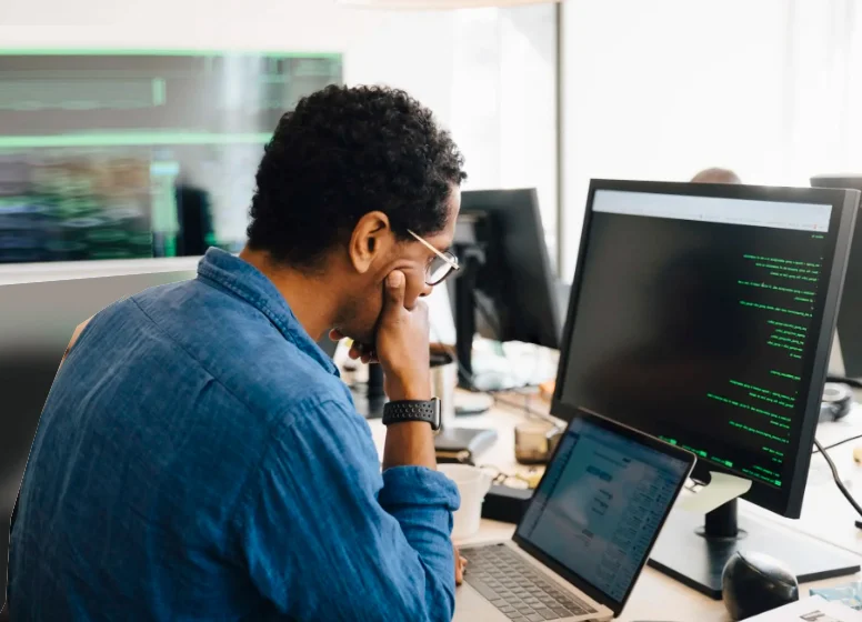 Yazılımcı, yardımcı eleman arıyoruz