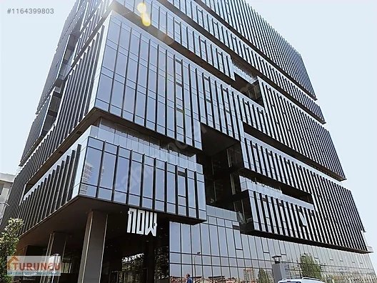 Kiralık Plaza Katında Şık Ofis