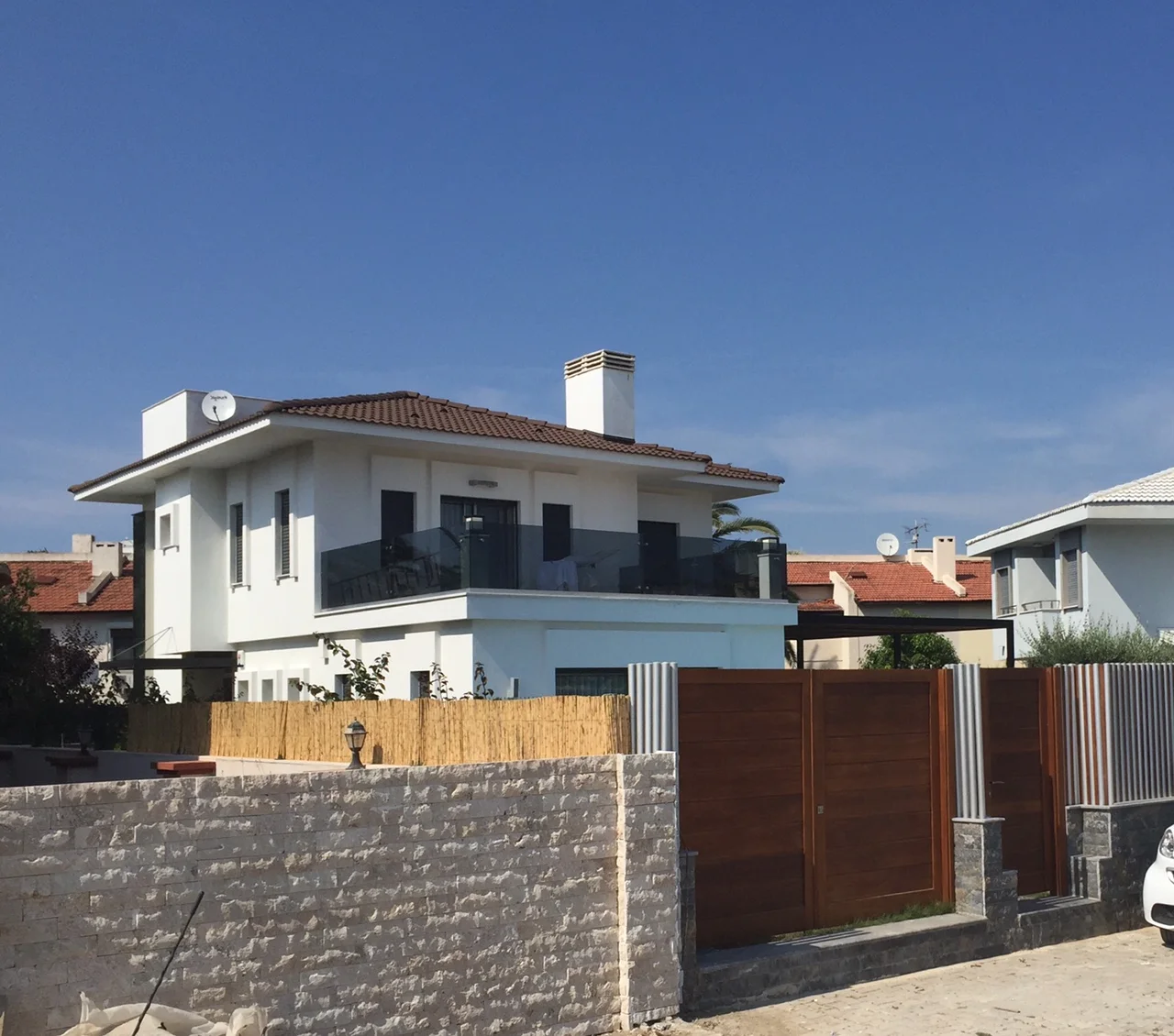 ÇEŞME ELİT VİLLA ÖZEL HAVUZLU GÜNLÜK KİRALIK VİLLA